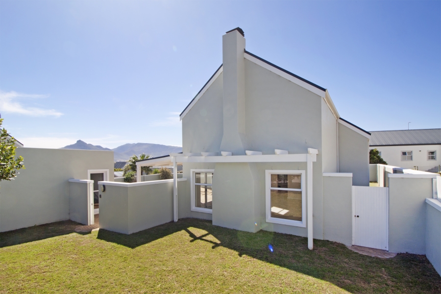 To Let 3 Bedroom Property for Rent in Bluewater Estate Western Cape